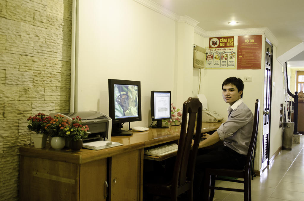 Hanoi Blue Moon Hotel Extérieur photo